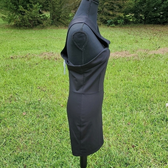 Stunning black halter dress Sleeveless NWT - Picture 3 of 7